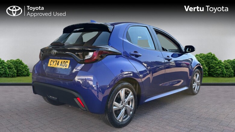 Toyota Yaris 1.5 Hybrid Icon 5dr CVT Hybrid Hatchback